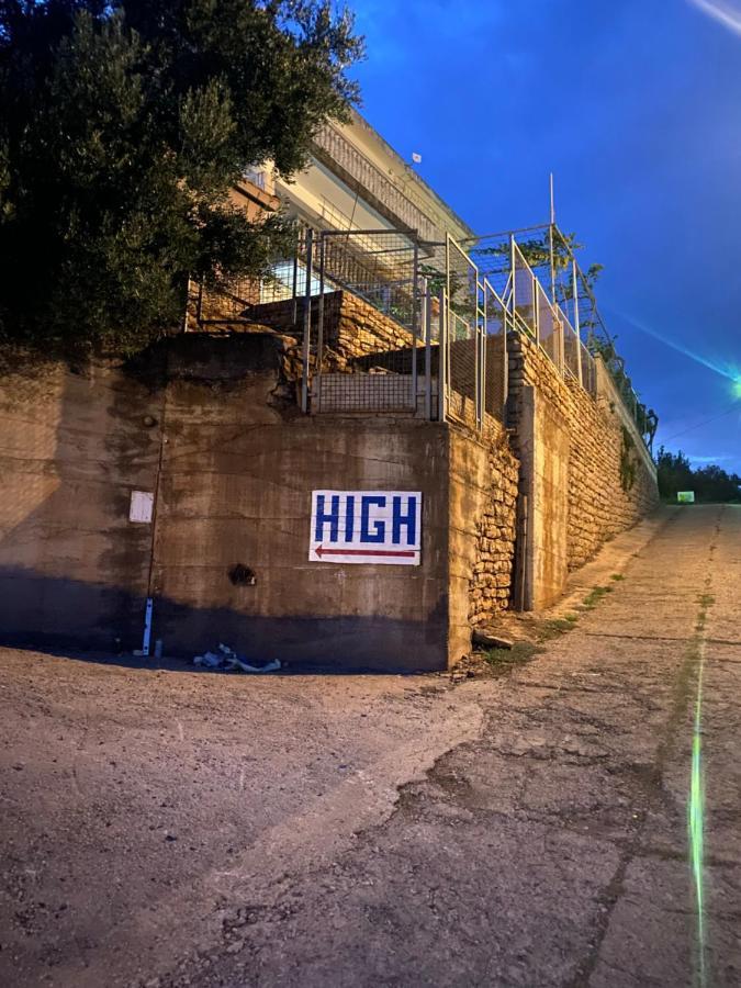 Хостел High Будва Екстер'єр фото